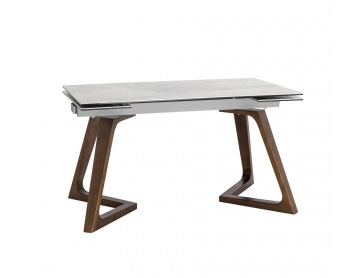 Обеденные столы